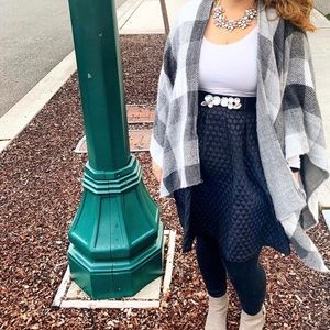 🖐🏼 5 for $25 Black bubble skirt from Elle sz 12